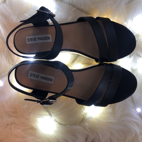Steve Madden sandals - Picture 3 of 3